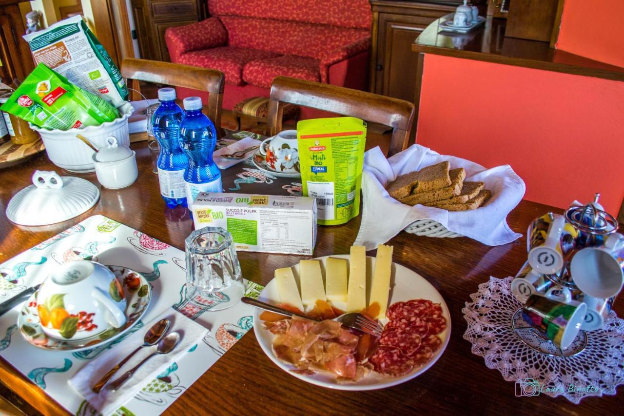 Antiche Vie B&B Serramazzoni Экстерьер фото